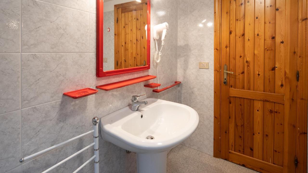 Welcomely - A Due Passi Dal Mare Apartamento Budoni Exterior foto